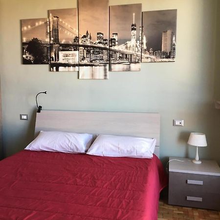 Pellico Stylish Apartments Cuneo Room photo